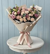 Букет цветов из:  Розы и Лизиантусы #REPLACE_PRED# Залесный Казань