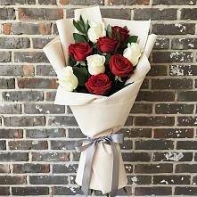 Букет цветов из:  Розы в Залесный Казань