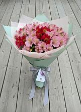 Букет цветов из:  Альстромерии #REPLACE_PRED# Залесный Казань