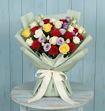 Букет цветов из:  Розы в Залесный Казань
