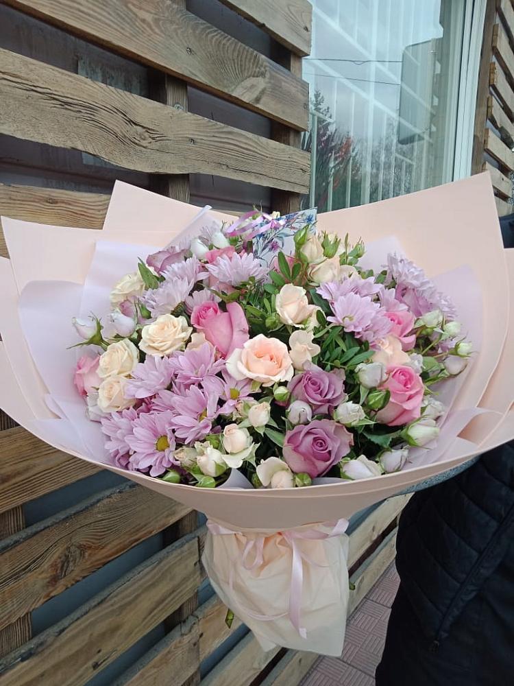 Букет цветов из: Розы и Хризантемы в Залесный Казань