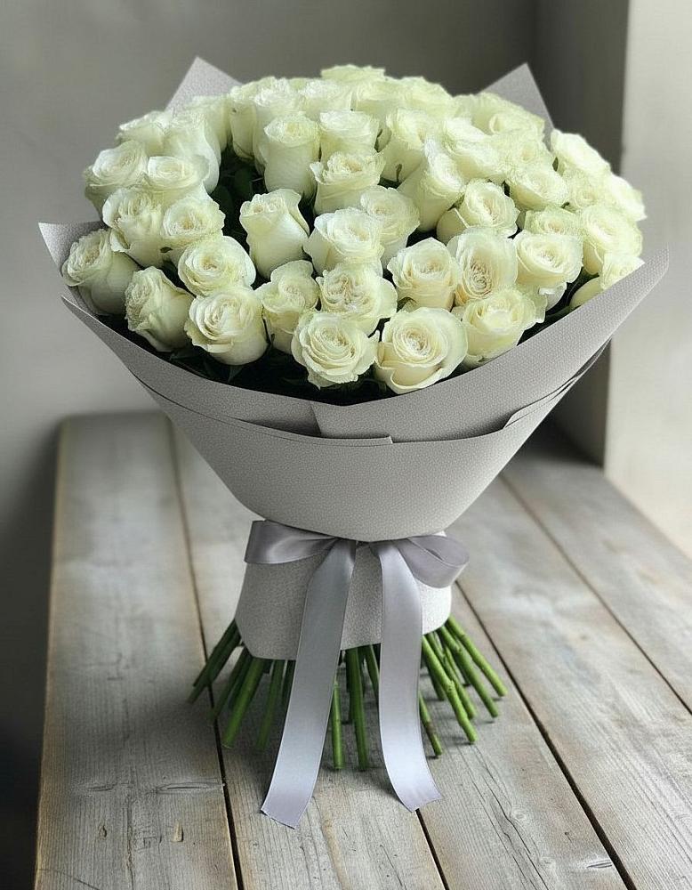 Букет 35 Белых роз в Залесный Казань