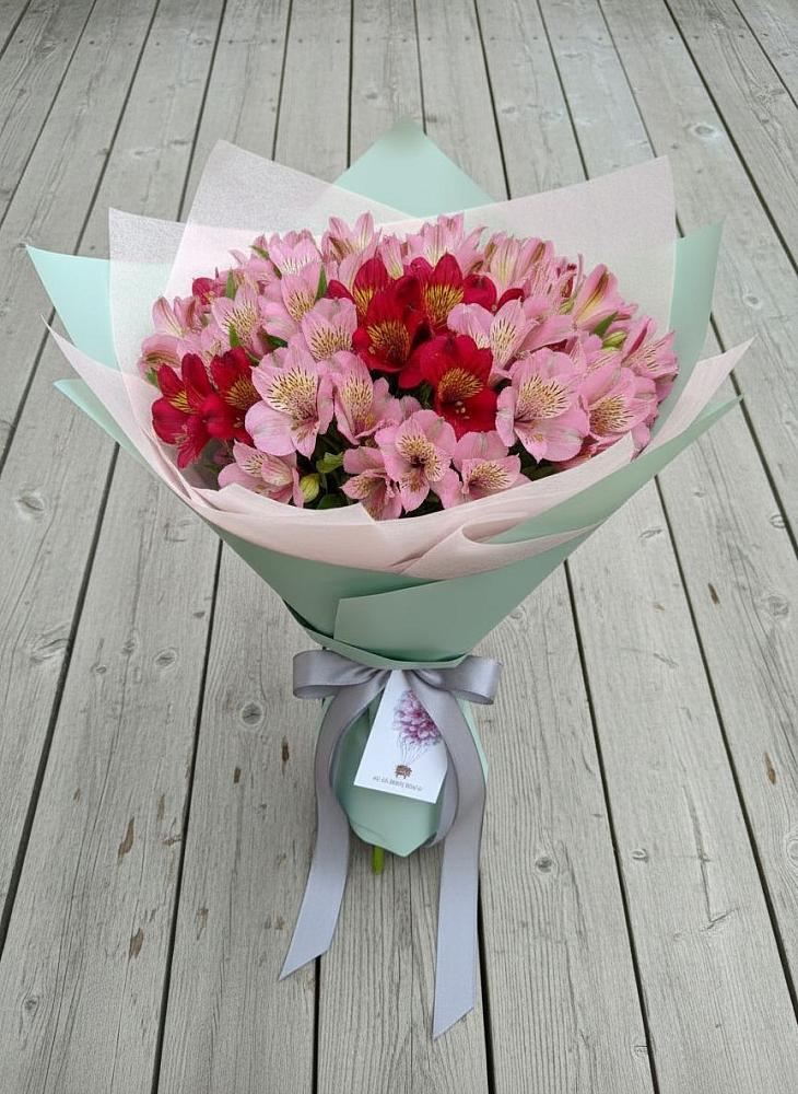 Букет цветов из: Альстромерии в Залесный Казань