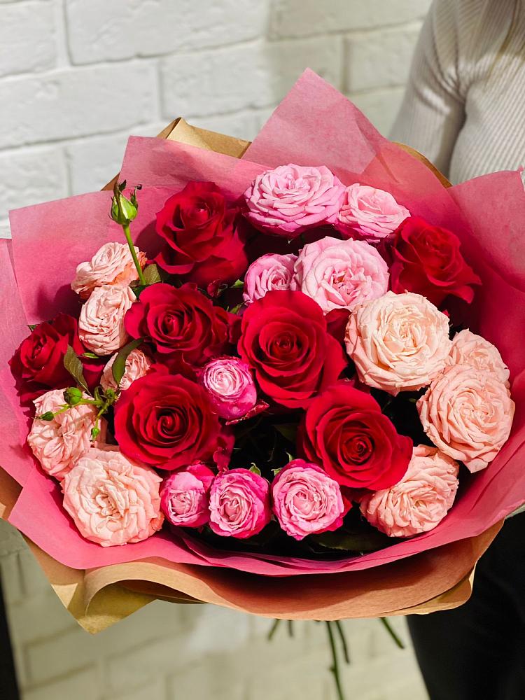 Букет цветов из: Розы в Залесный Казань