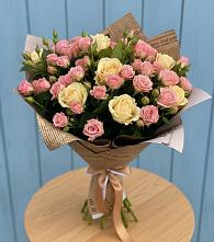 Букет цветов из:  Розы в Залесный Казань