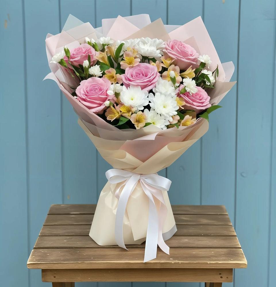 Букет цветов из: Гвоздики, Орхидеи и Розы в Залесный Казань