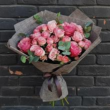 Букет цветов из:  Розы в Залесный Казань