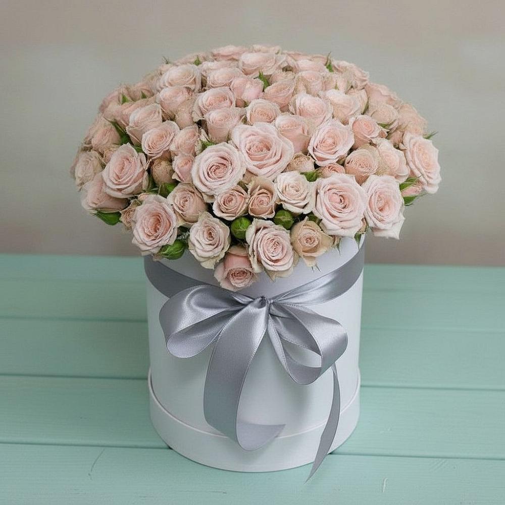 Цветочная композиция из Розы в шляпной коробке в Залесный Казань